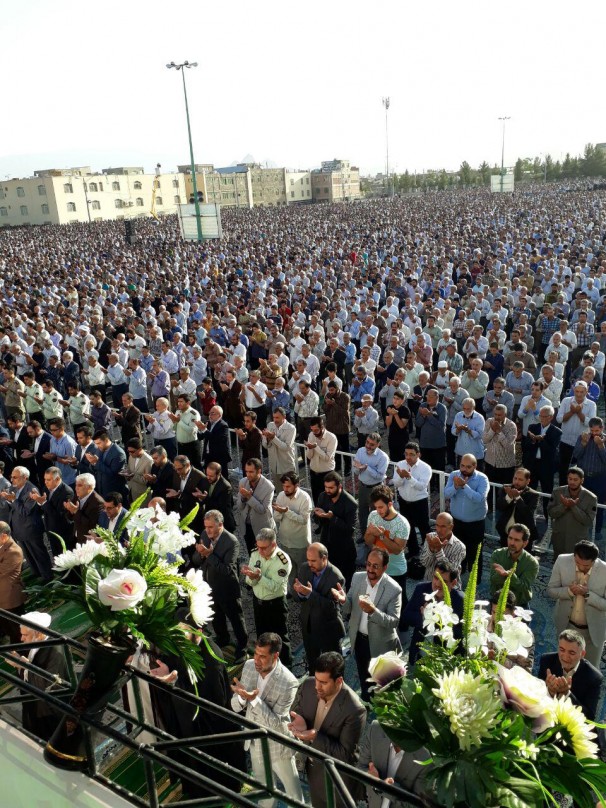 قنوت کرمانیها براستان معبود در انتهای سی روز بندگی