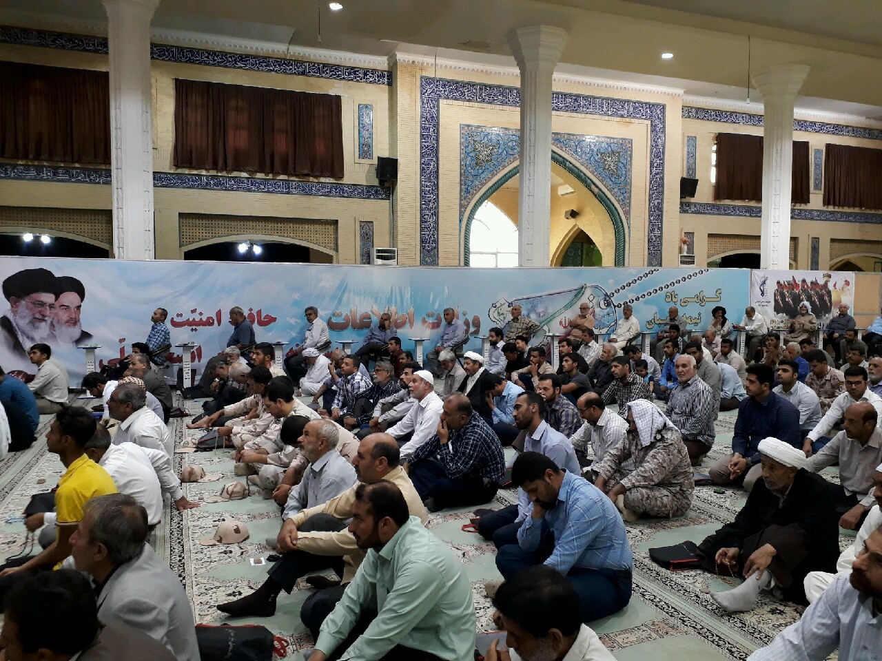 مسئولان به مشکلات مردم توجه بیشتری داشته باشند