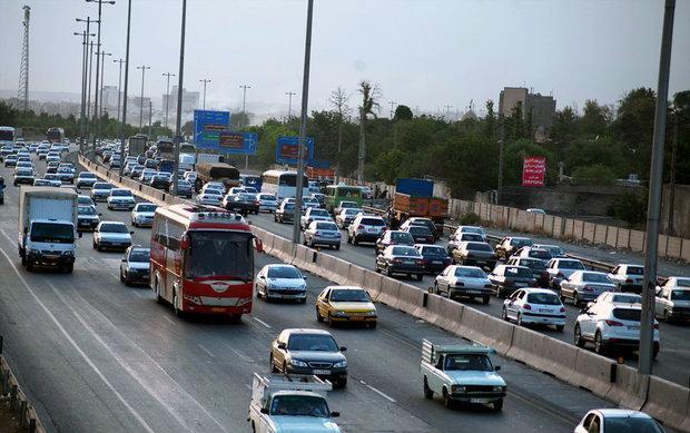 ترافیک پرحجم در مبادی ورودی و خروجی مشهد