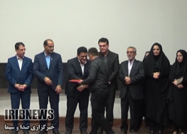 همایش روز ملی ثبت احوال وتجلیل از ثبت یاران نمونه همایش روز ملی ثبت احوال وتجلیل از ثبت یاران نمونه