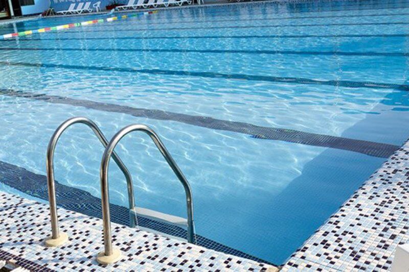 مسمومیت ۳۰ نفر در استخر کوثر قروه مسمومیت ۳۰ نفر در استخر کوثر قروه