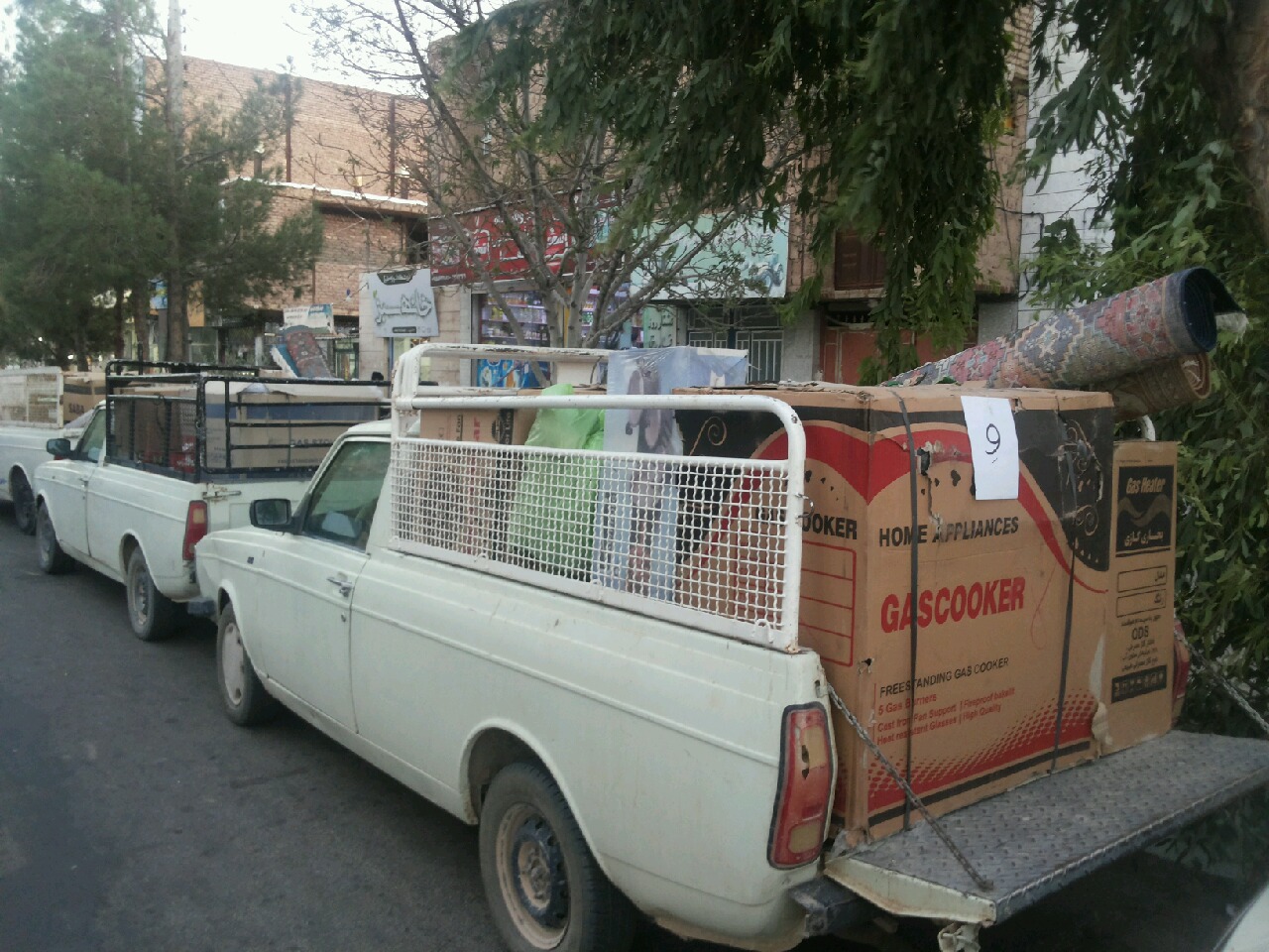 توزیع 18 سری جهیزیه در نهبندان