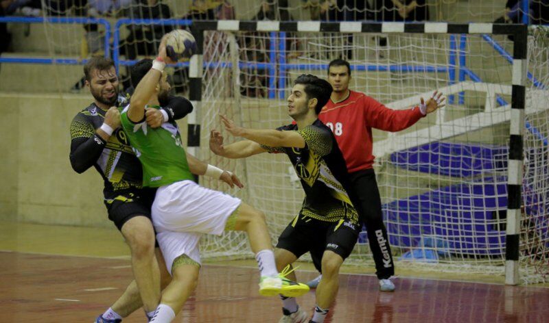 راضی کننده نبودن عملکرد بازیکنان زغال سنگ طبس راضی کننده نبودن عملکرد بازیکنان زغال سنگ طبس