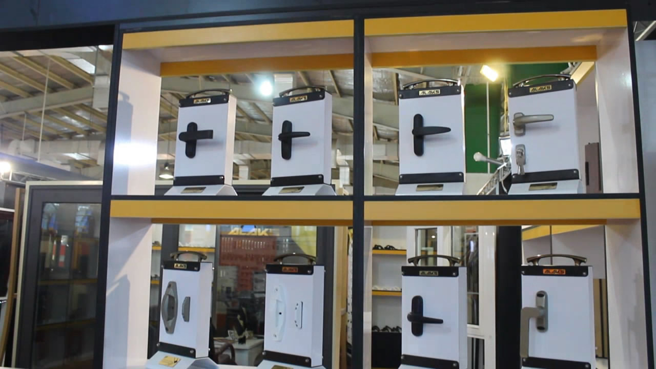 گشایش نمایشگاه صنعت ساختمان و صنایع وابسته در بابل