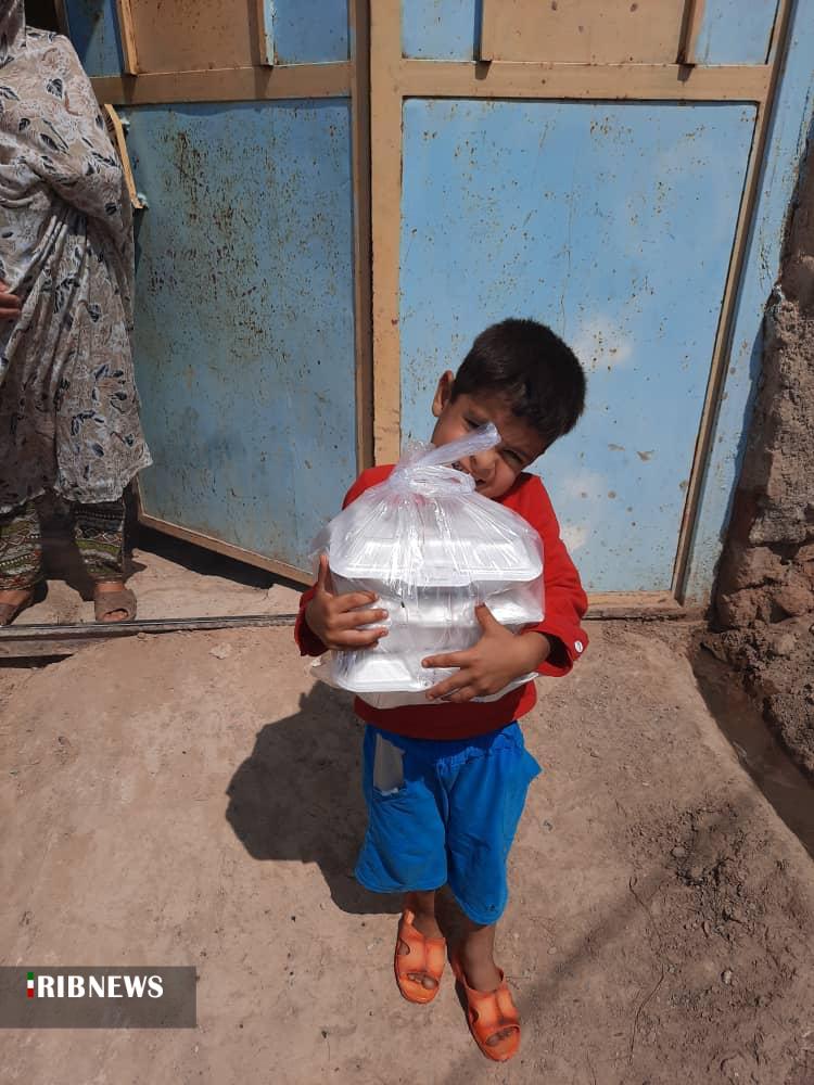 توزیع ۱۶۰ هزار پرس غذا در مناطق محروم