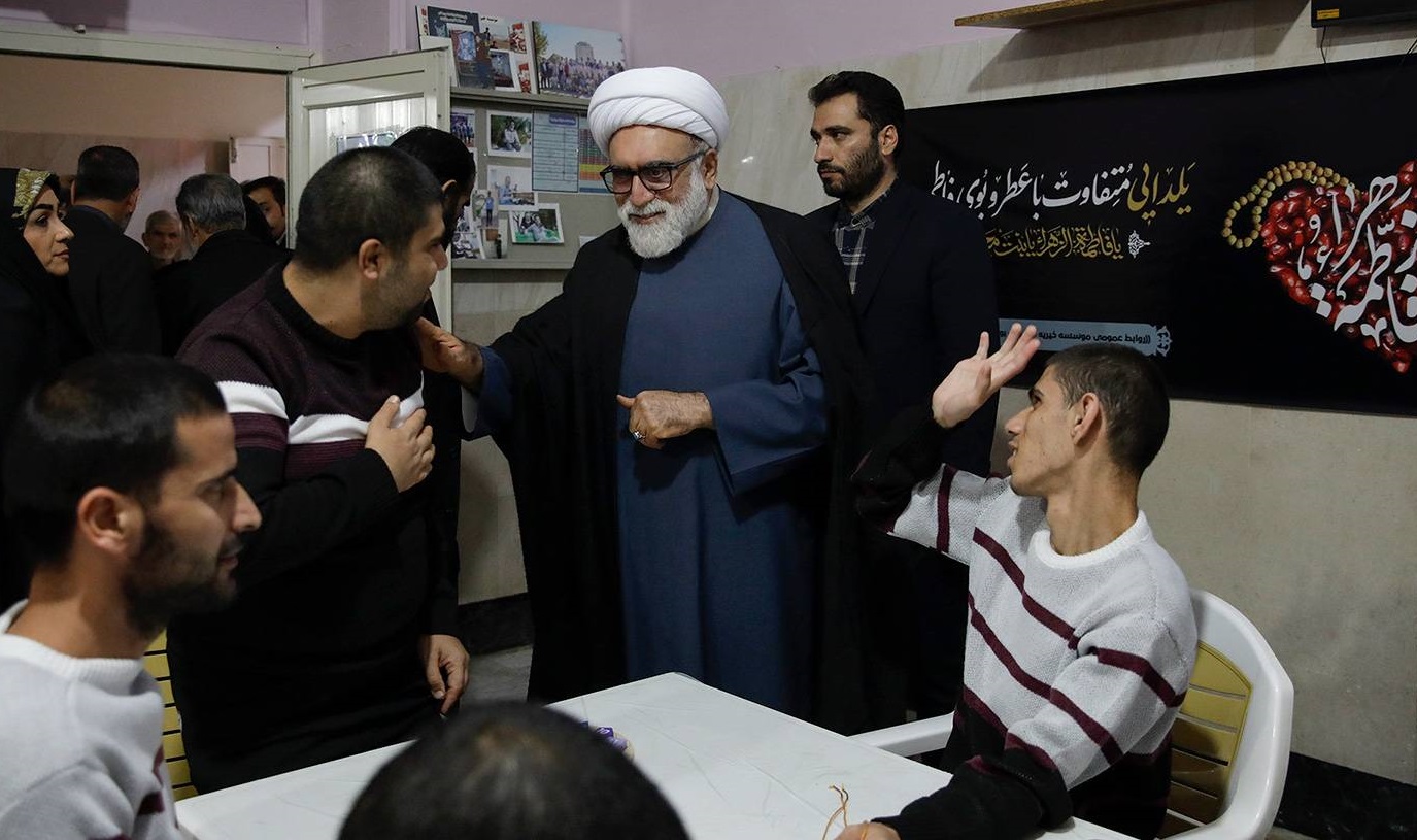 تولیت آستان قدس رضوی میهمان یلدای معلولان مؤسسه شهید بهشتی مشهد