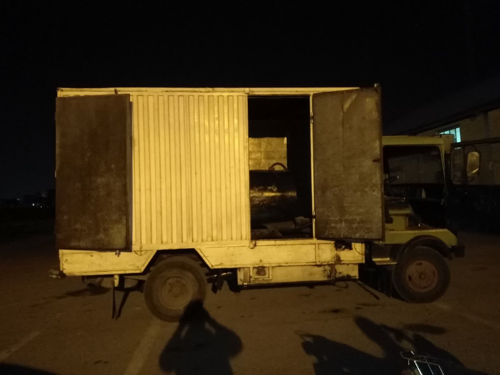 کشف کامیون حاوی سوخت گازوئیل قاچاق در شهرستان فردیس کشف کامیون حاوی سوخت گازوئیل قاچاق در شهرستان فردیس