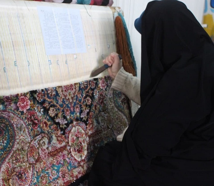 سند جامعی برای رونق فرش آذربایجانغربی تدوین شود سند جامعی برای رونق فرش آذربایجانغربی تدوین شود