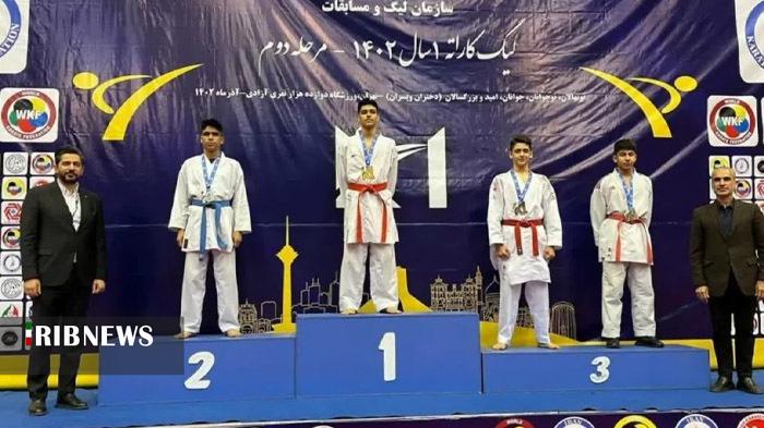 یک مدال نقره حاصل کار تیم قم در رقابتهای کاراته وان ایران یک مدال نقره حاصل کار تیم قم در رقابتهای کاراته وان ایران