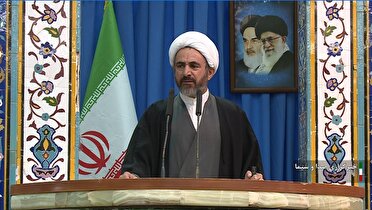 انقلاب اسلامی ایران هویت انسانی را احیا کرد