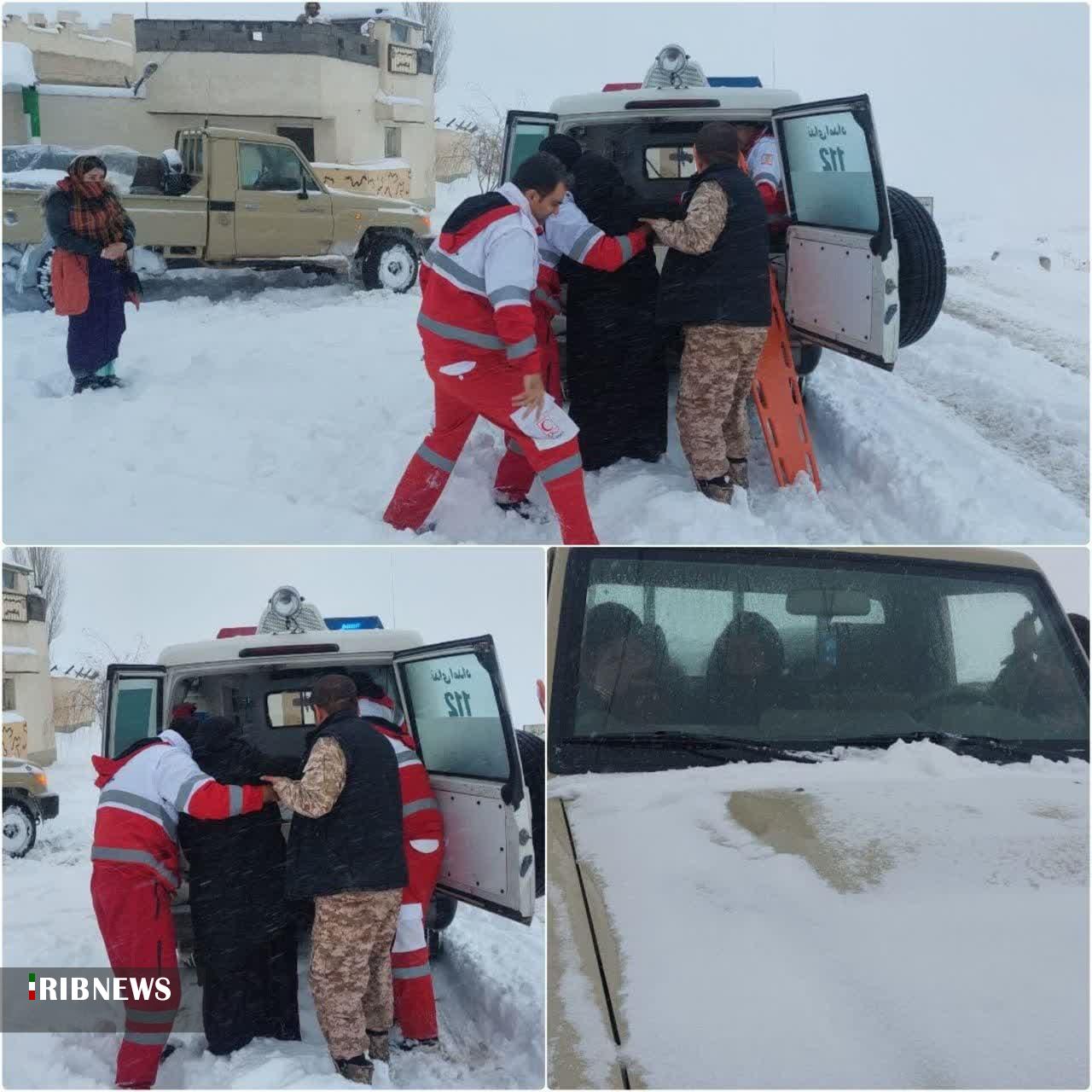 نجات ۵۰ خودروی گرفتار در برف وکولاک در مناطق روستایی سلماس