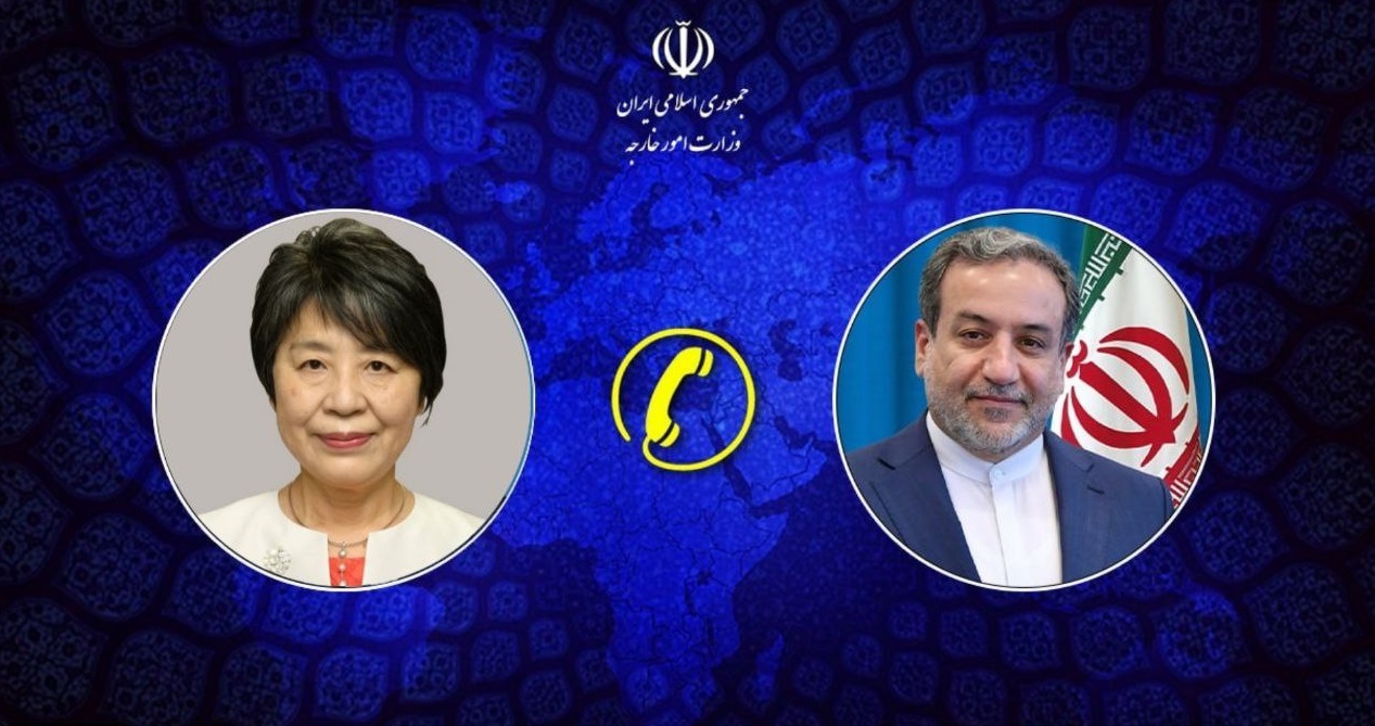 سیاست ایران گسترش روابط با همۀ دنیا به ویژه شرق آسیا است. سیاست ایران گسترش روابط با همۀ دنیا به ویژه شرق آسیا است.