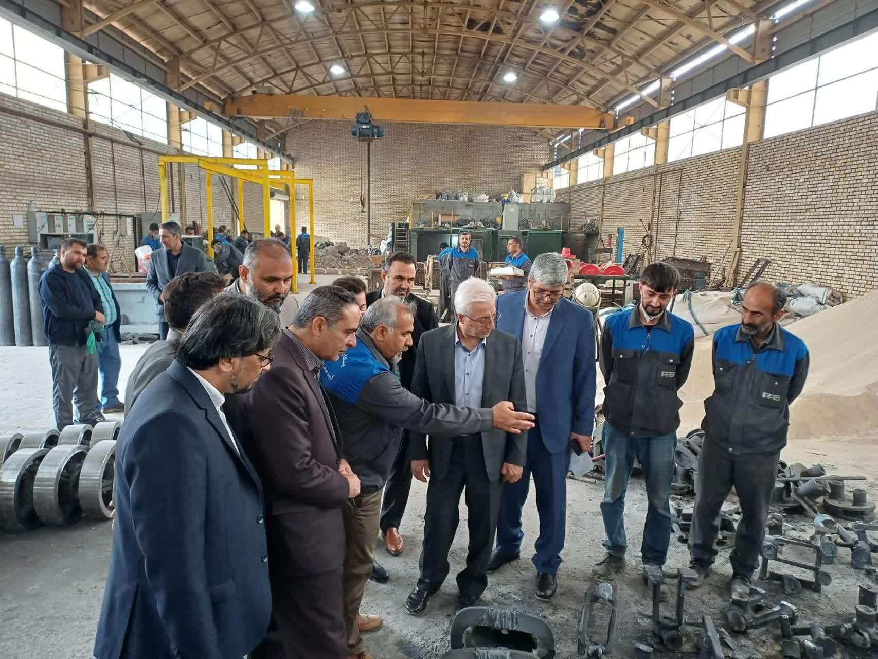 اعطای تسهیلات به واحد‌های تولیدی در اولویت قرارگیرد