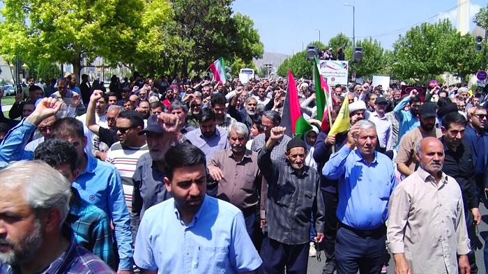 اعلام انزجار نمازگزاران زنجانی از رژیم صهیونیستی