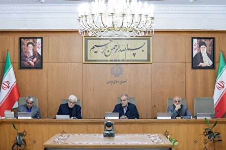 دولت پر انگیزه تر از همیشه پای کار مردم