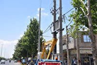 بهره برداری از هشت پست هوایی در شبکه توزیع برق میاندوآب