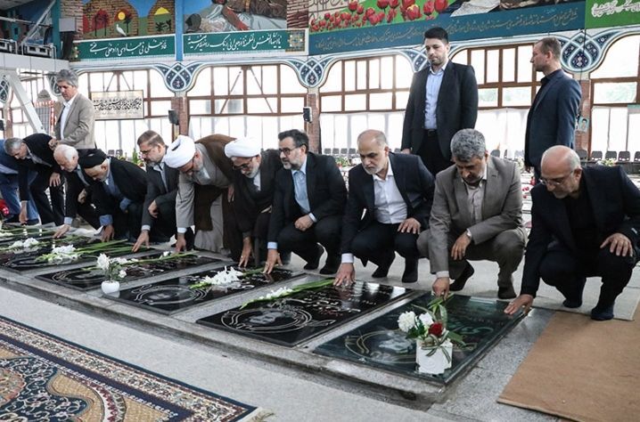 گلباران مزار شهدا در آستانه هفته قوه قضاییه