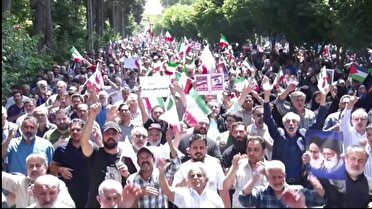 مردم ایران با اتحاد در مقابل دشمنان خبیث ایستاده اند