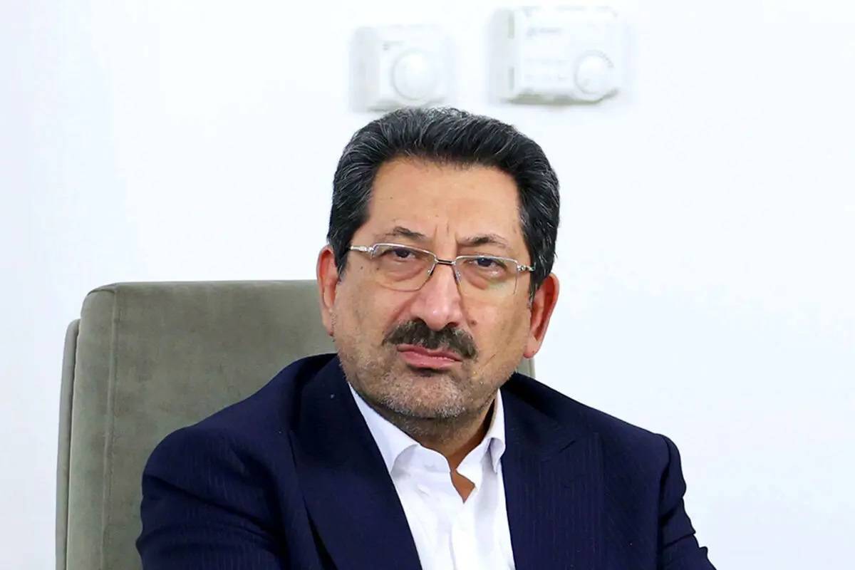 اتابک: بازاریان، رزمندگان جبهه اقتصادی‌اند