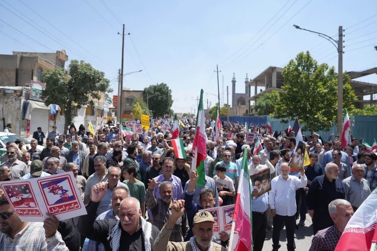 اجتماع مردم کرمانشاه در حمایت از عملیات مقتدرانه نیروهای مسلح ایران