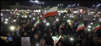 اجتماع و شادی مردم همدان پس از پاسخ کوبنده نیرو‌های مسلح به تجاوز آمریکا