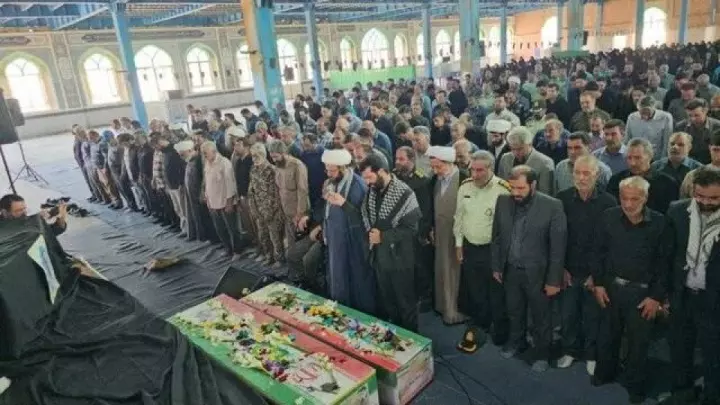 تشییع دو شهید در زرند