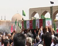 تشییع باشکوه پیکرهای پاک شهدا بر روی دستان مردم دارالعباده یزد