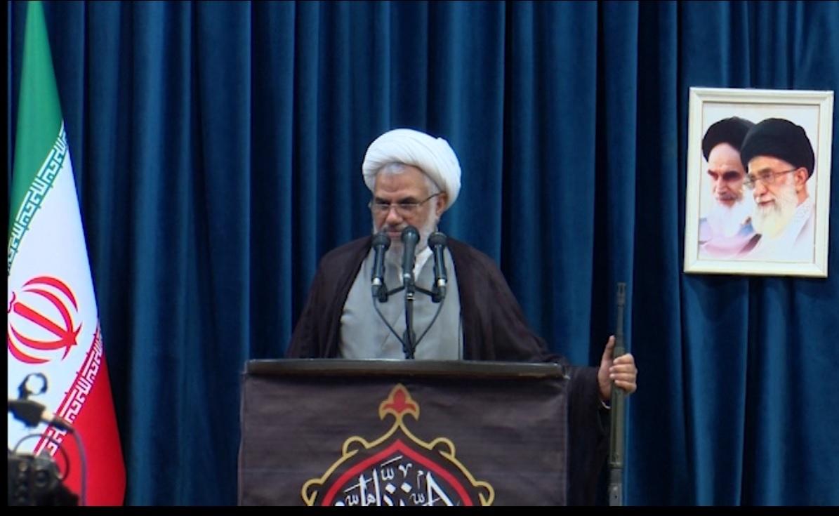 امام جمعه بندرعباس: جنگ ما با استکبار جهانی بود