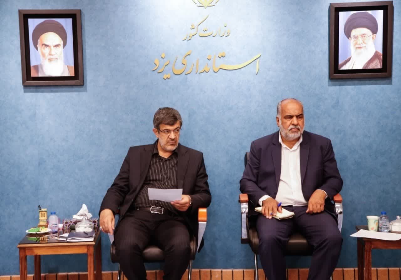 بررسی مشکلات مروست با حضور استاندار