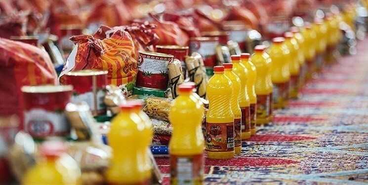 اهدای بسته‌های معیشتی به خانواده‌های زندانیان شوش