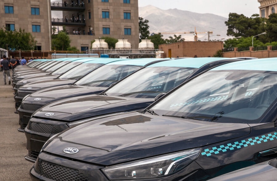تحویل ۱۳۰ خودروی برقی تا پایان تیرماه