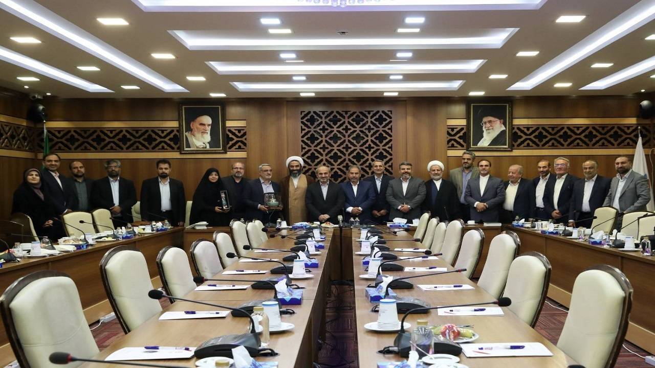 «ایران جان» اعلام وفاداری رسانه ملی به سند تحول «ایران جان» اعلام وفاداری رسانه ملی به سند تحول