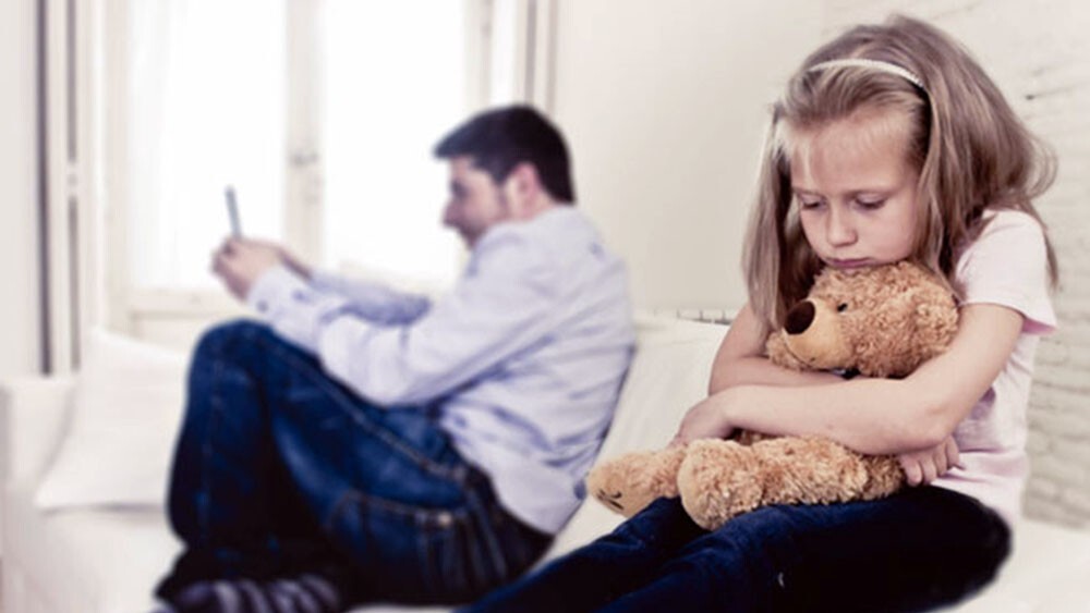 چرا والدین و فرزندان همدیگر را درک نمیکنند؟ چرا والدین و فرزندان همدیگر را درک نمیکنند؟