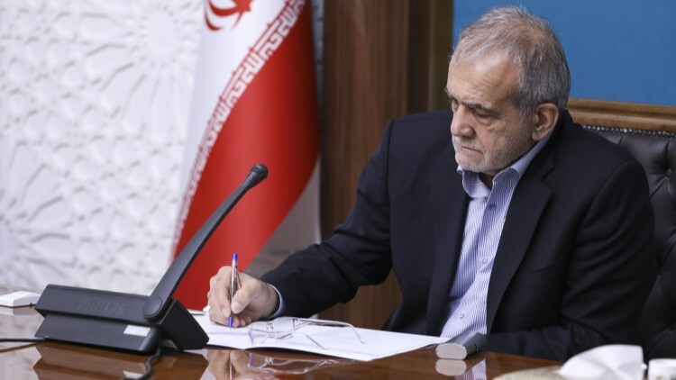 انتصاب ۳ عضو شورایعالی فضایی با حکم رئیس جمهور انتصاب ۳ عضو شورایعالی فضایی با حکم رئیس جمهور