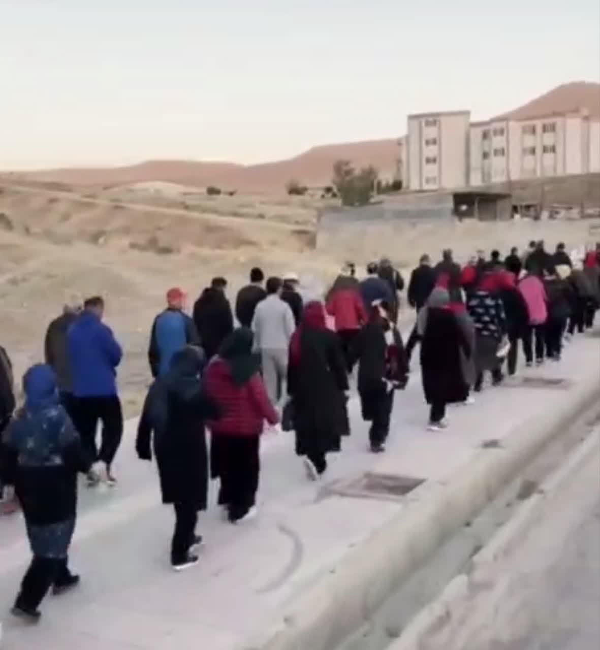 برگزاری همایش پیاده‌روی خانوادگی و ورزش صبحگاهی در بوکان