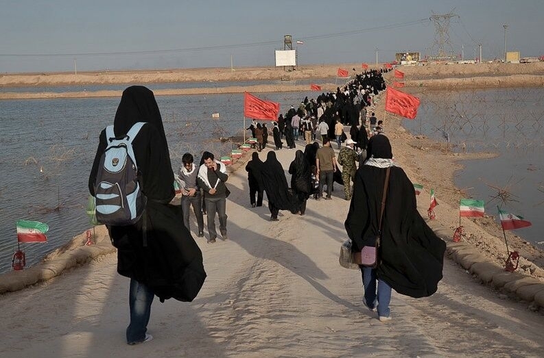 اعزام کاروان راهیان نور از چالوس به مناطق جنوب اعزام کاروان راهیان نور از چالوس به مناطق جنوب