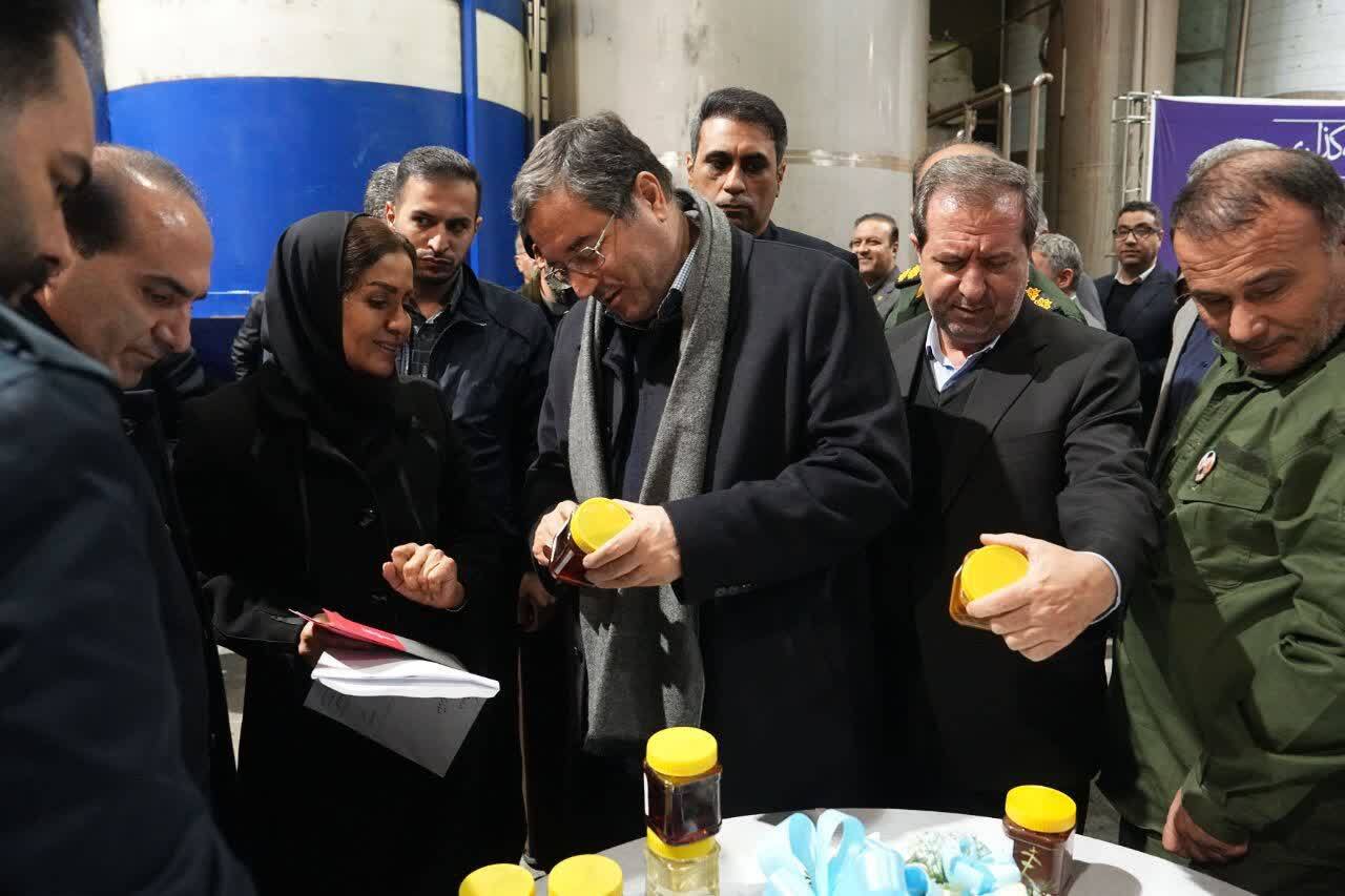 کلید توسعه در تولید دانشبنیان و صادراتمحور است کلید توسعه در تولید دانشبنیان و صادراتمحور است