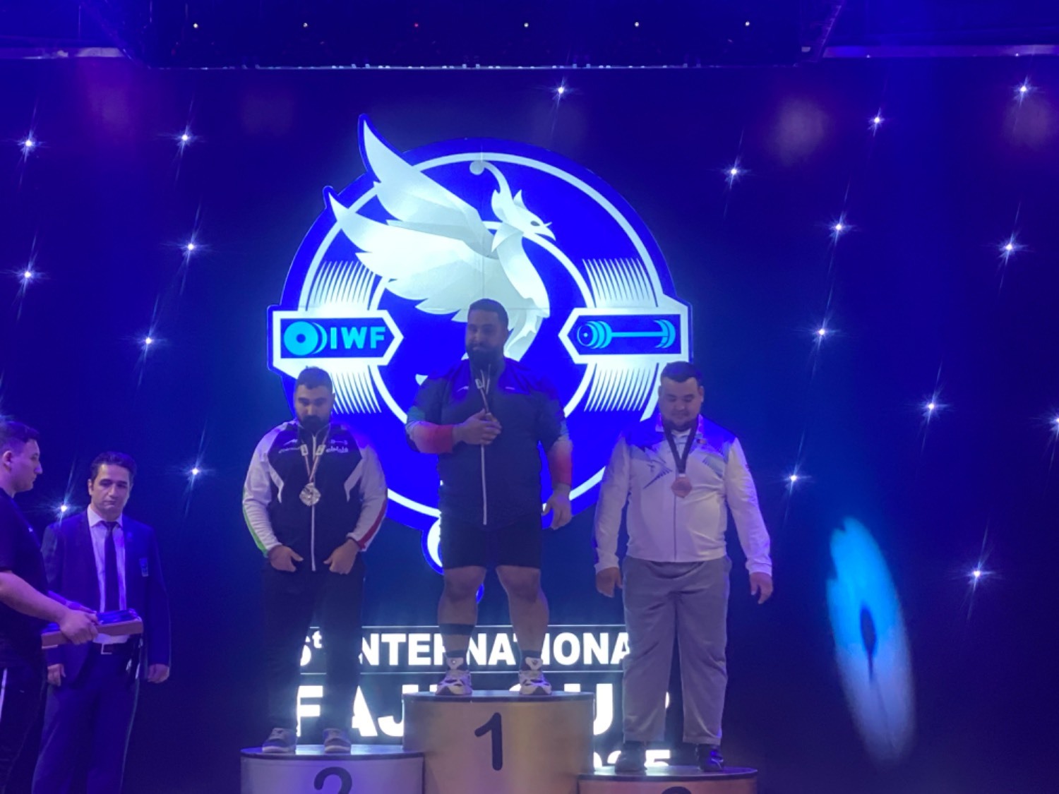 تیم ملی وزنه برداری ایران قهرمان ششمین دوره مسابقات بین المللی جام فجر شد. تیم ملی وزنه برداری ایران قهرمان ششمین دوره مسابقات بین المللی جام فجر شد.