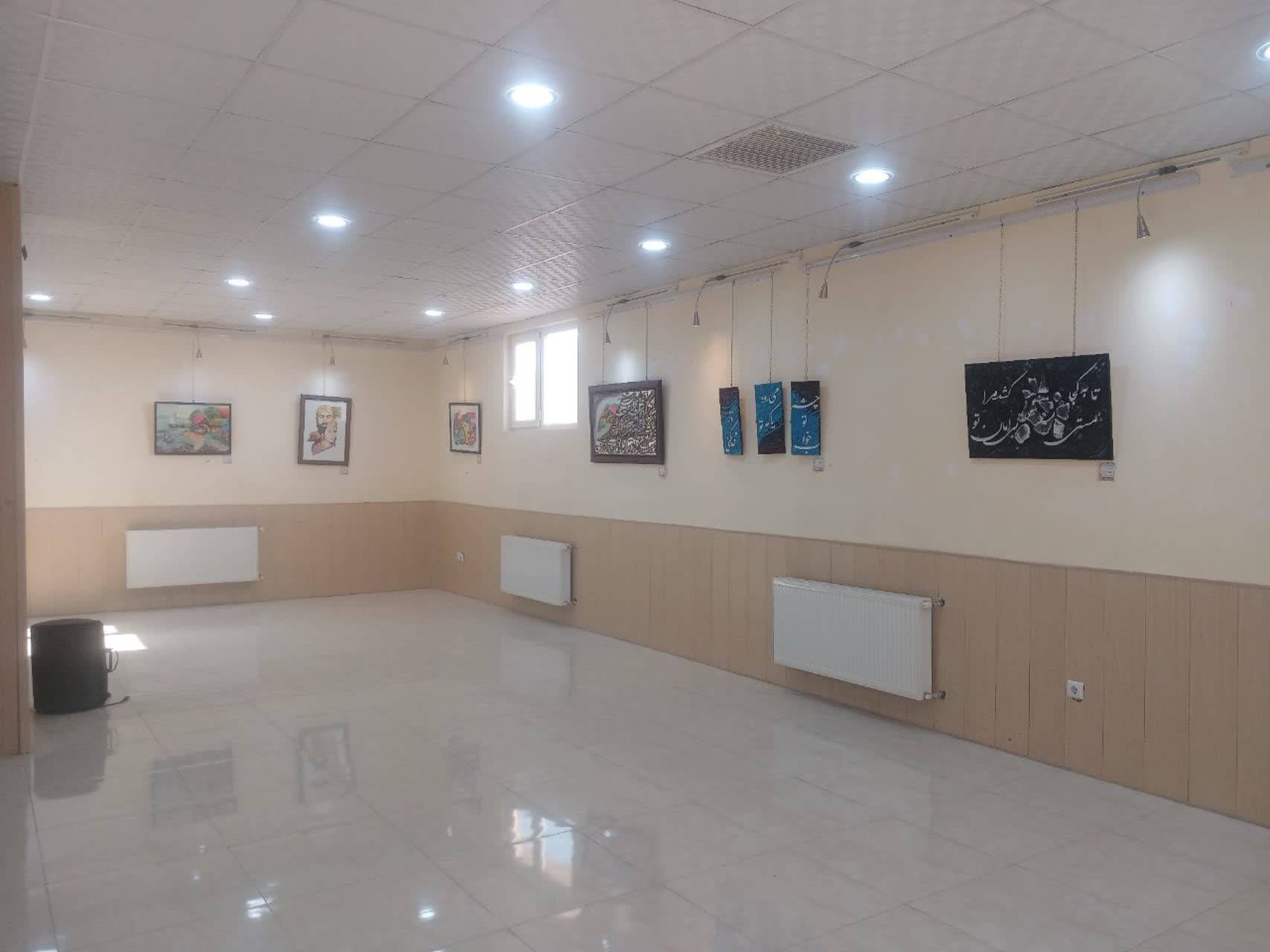 برپایی نمایشگاه گذر از زمان در آباده