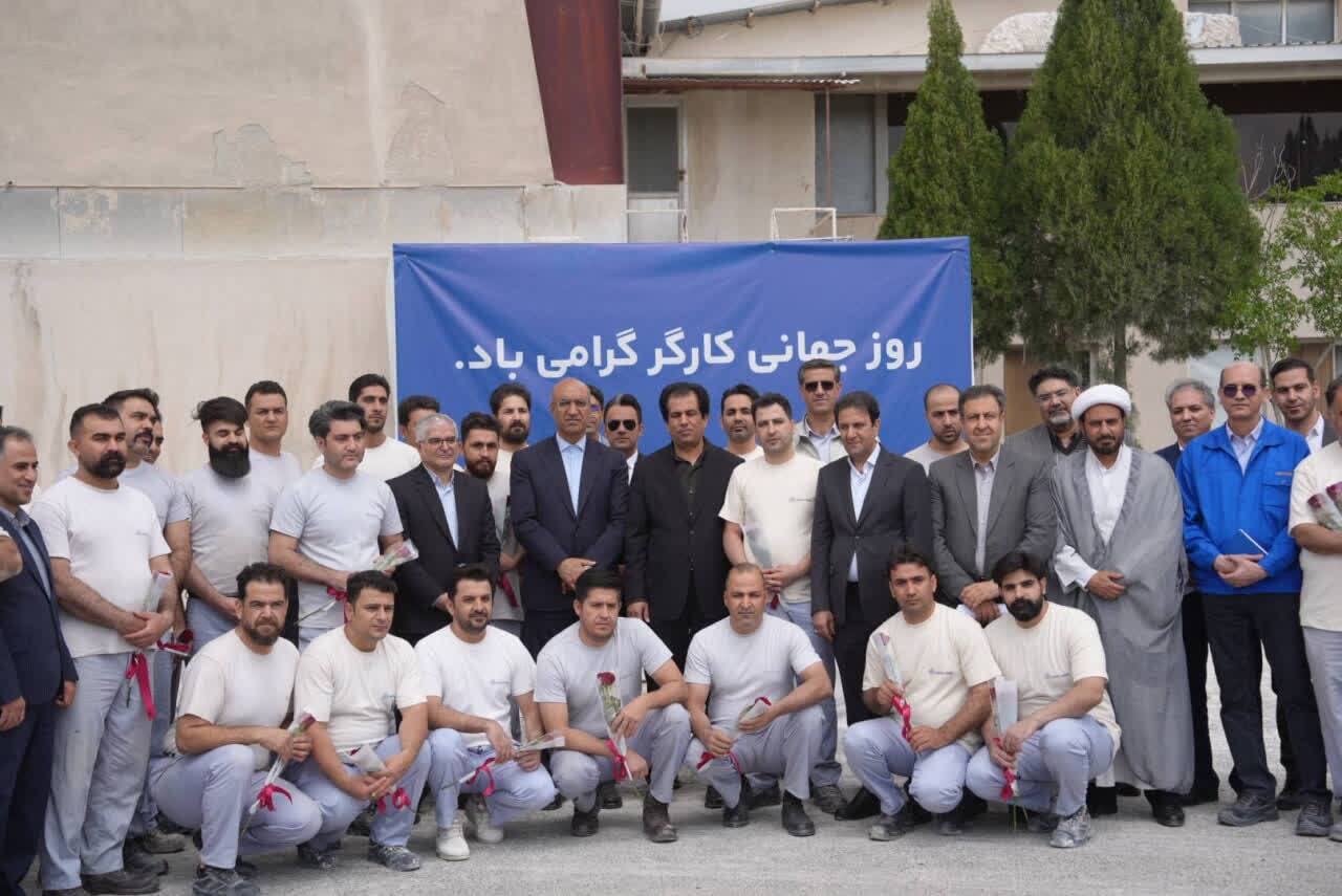 تجلیل استاندار کرمانشاه از کارگران واحدهای تولیدی استان در روز جهانی کارگر