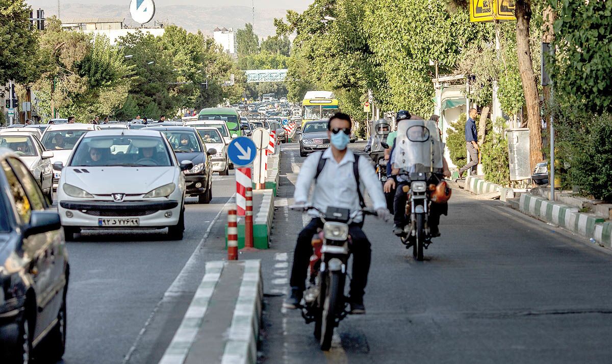 ترافیک در برخی از معابر و بزرگراه‌های شهر تهران