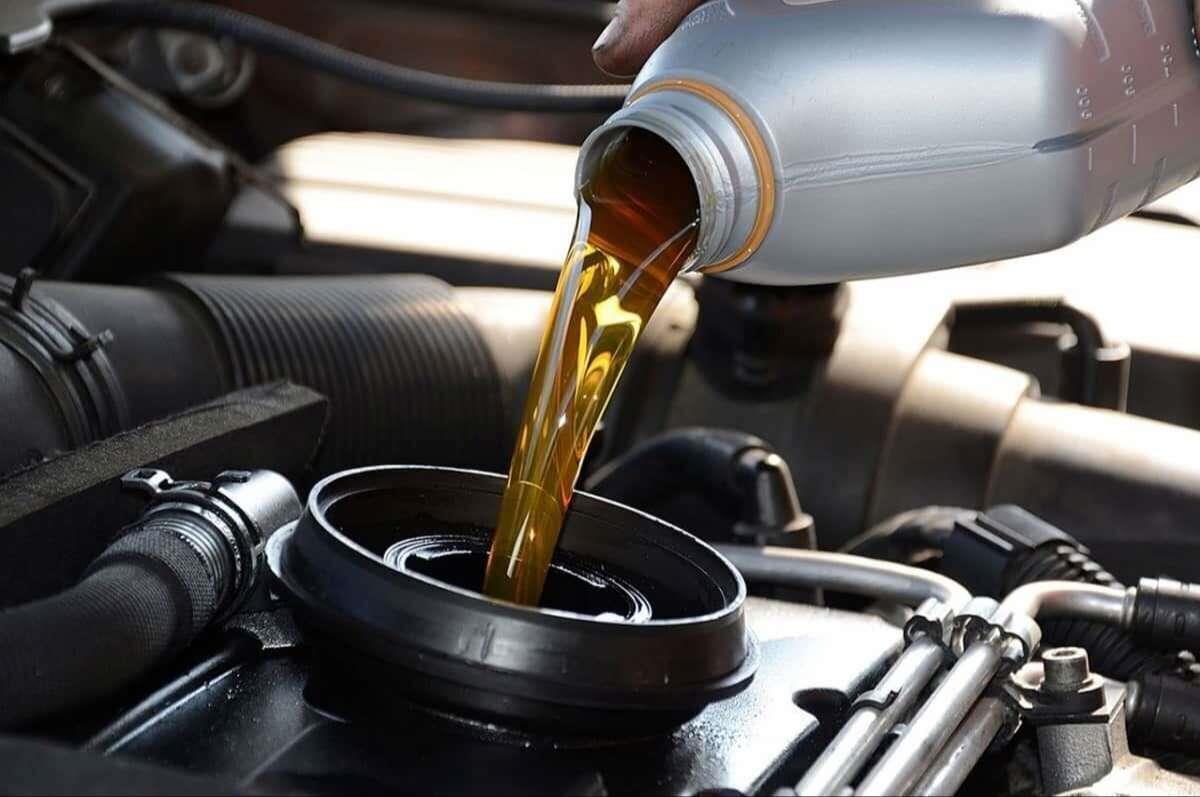 توزیع ۹۴ هزار لیتر روغن موتور در خراسانشمالی توزیع ۹۴ هزار لیتر روغن موتور در خراسانشمالی