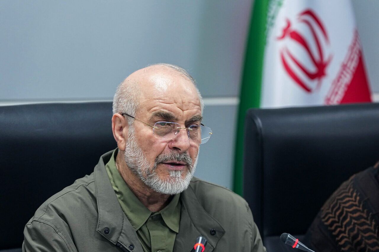 دست ما روی ماشه است / دیپلماسی را میدان مبارزه می‌دانیم