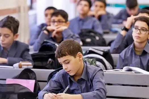 ثبت‌نام دانش‌آموزان ورودی پایه هفتم در مدارس نمونه‌دولتی بر اساس محدوده جغرافیایی و بدون دریافت شهریه