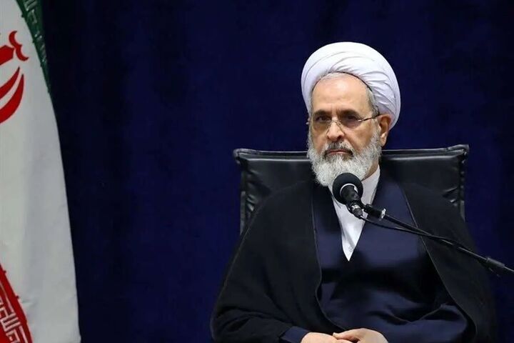 دعوت آیتالله اعرافی از مردم برای حضور عاشورایی در تشییع امام شهید* دعوت آیتالله اعرافی از مردم برای حضور عاشورایی در تشییع امام شهید*