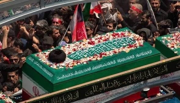 مراسم تشییع و تدفین رهبر شهید انقلاب در مشهد مراسم تشییع و تدفین رهبر شهید انقلاب در مشهد